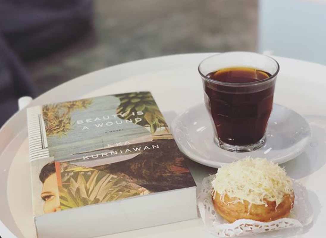 Menikmati Kopi dan Donat Kampung di Ruang Seduh